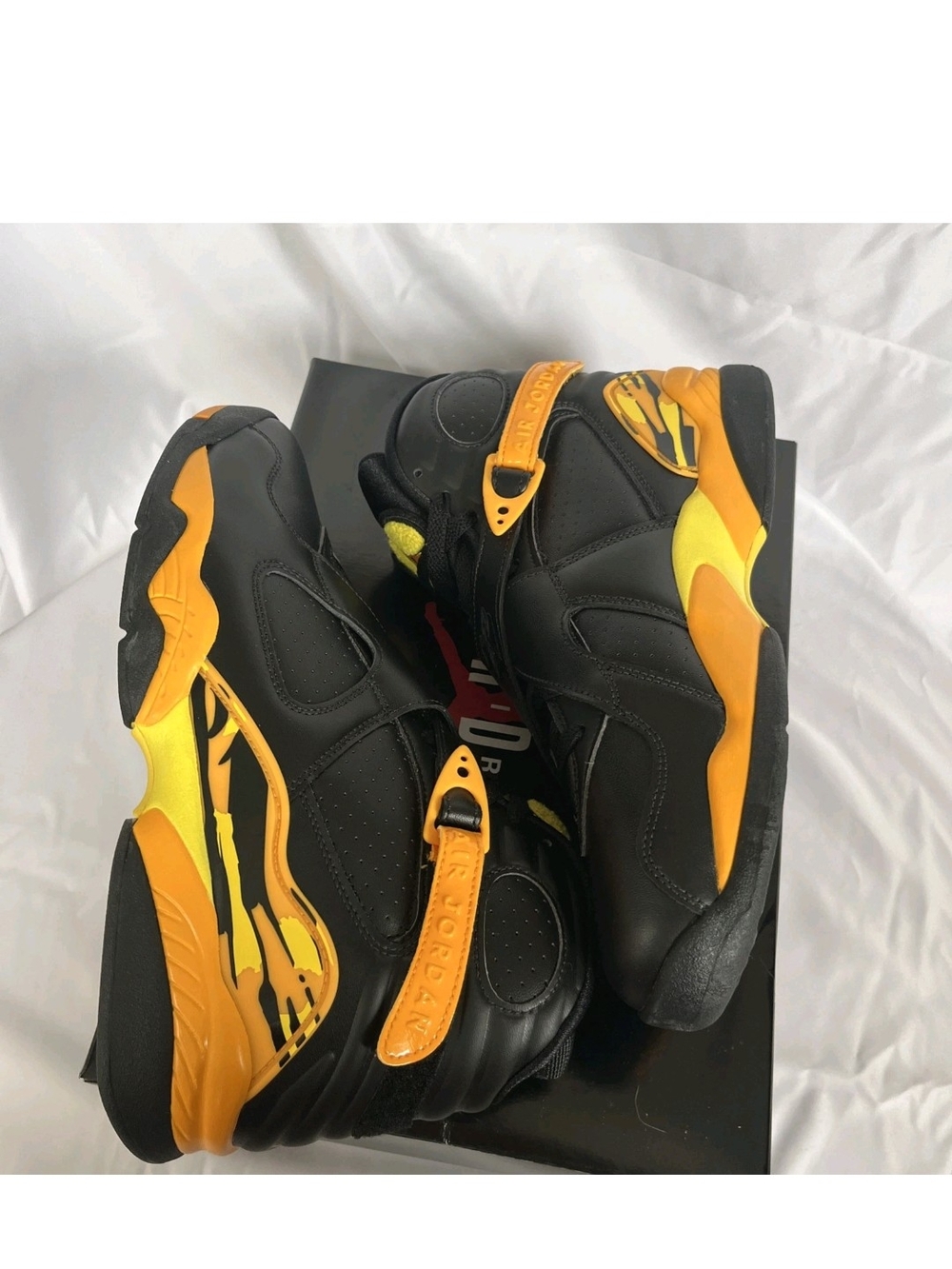 Men's Size 9.5 - Women's 11 -Jordan 8 Retro Taxi Yellow Black unisex - Picture 3 of 16